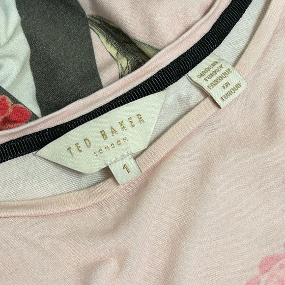 Ted Baker London Eeidan Palace Garden Floral Chevron Fitted Tee Shirt - Picture 7 of 13